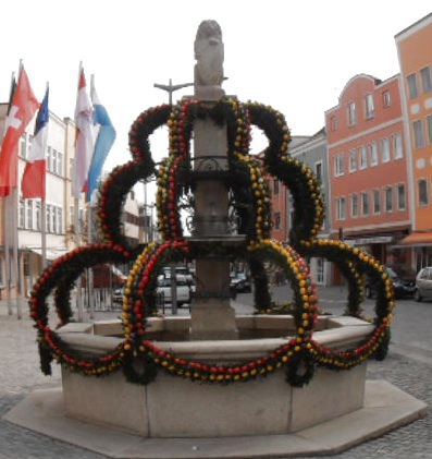Osterbrunnen_Pfarrkirchen.jpg