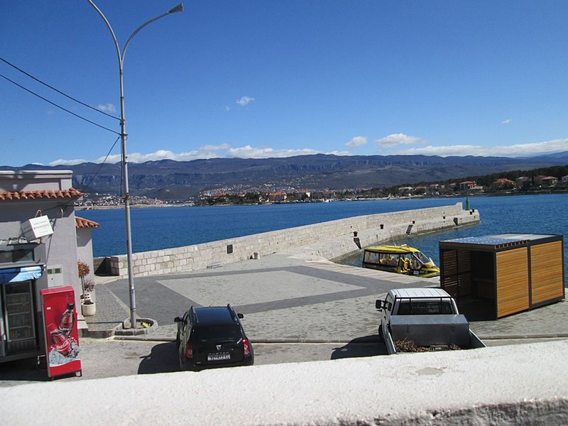 32322035jn.jpg