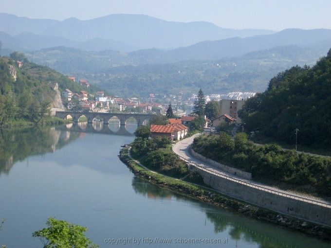 16_Visegrad_Drina_024ret.jpg