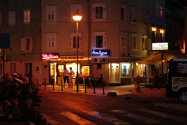DSC07770-3.jpg