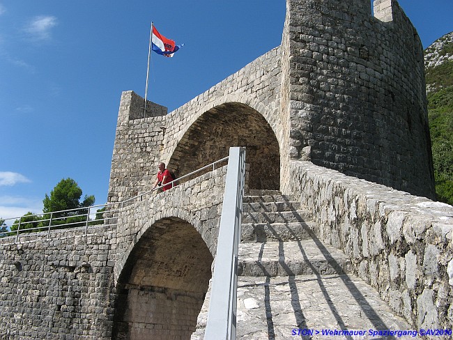 STON_GRADSKE_ZIDINE_212__2010IMG_8585.jpg