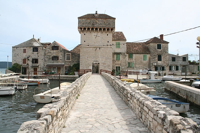 KASTEL_GOMILICA_Ehemalige_Festung_IMG_3878.jpg