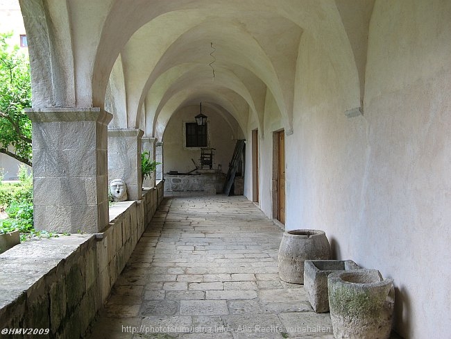PRIDVORJE_Klosterkreuzgang_020_2009IMG_5520.jpg