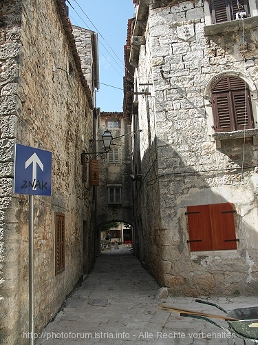 PICT0679-1.jpg