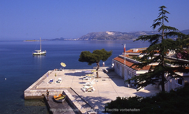 u2000-1-0148.jpg