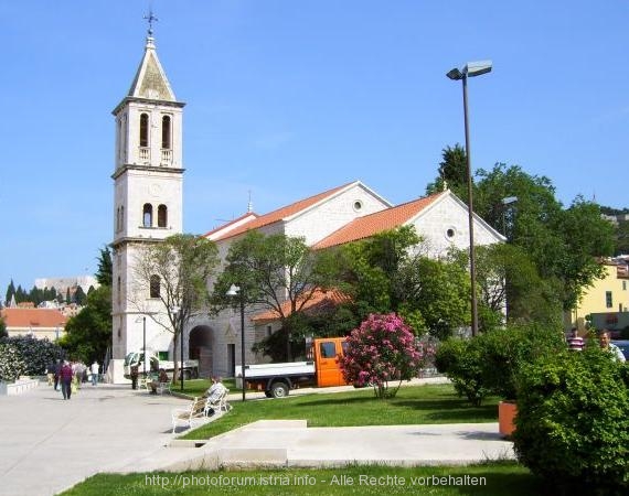 14_Kirche_der_Gottesmutter.jpg