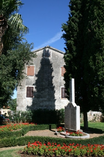 copy1.jpg