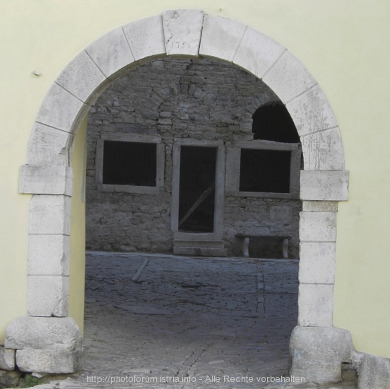 PICT3329-1.jpg