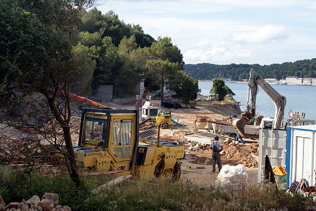 DSC07695-1.jpg