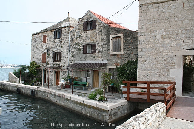 KASTEL_GOMILICA_Ehemalige_Festung_IMG_3880.jpg