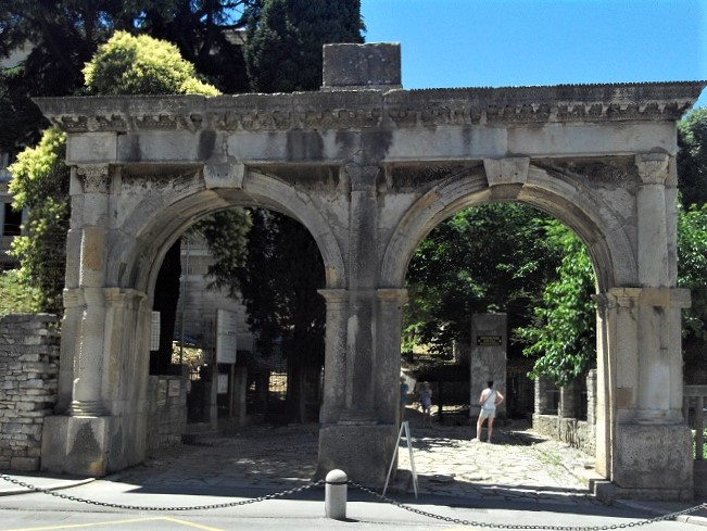 Pula_2_2.jpg