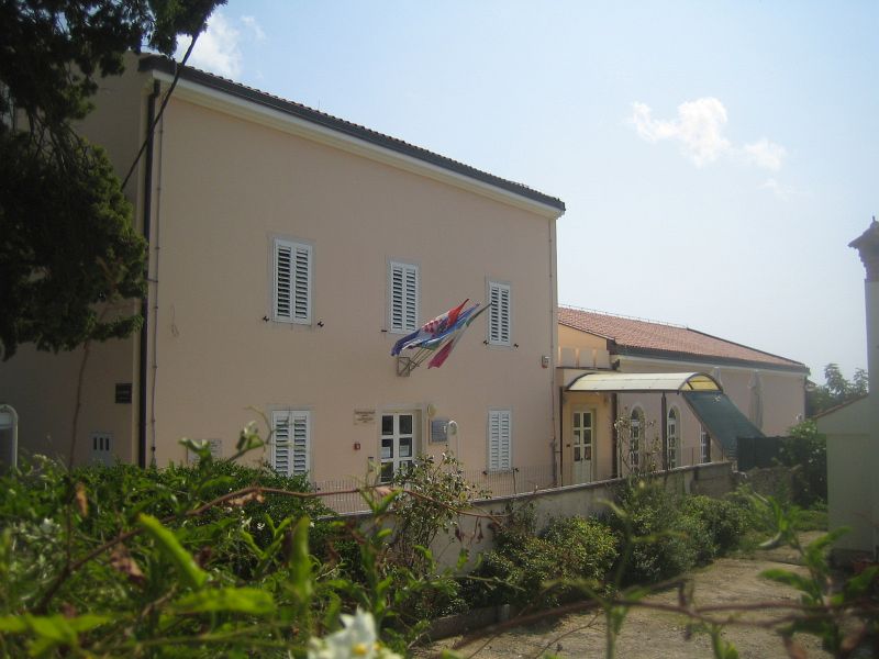 Sisan_09_2.jpg