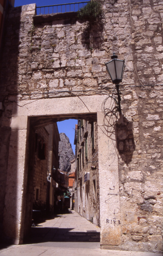 Kopie_von_u2005-0155_05-21_OMIS.jpg