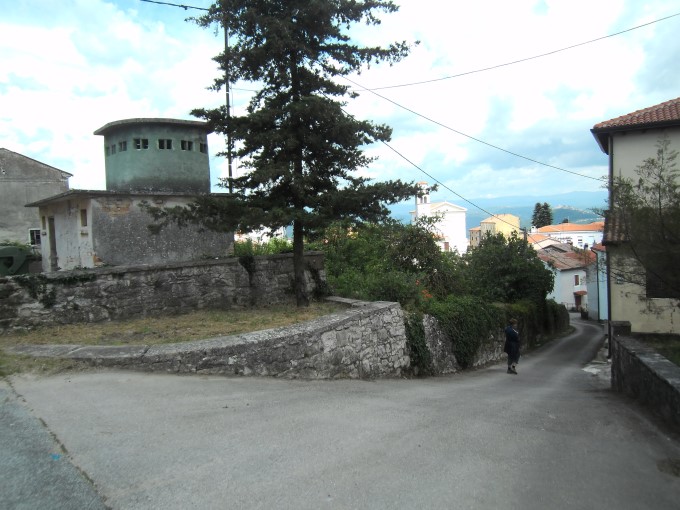 1702_7.jpg