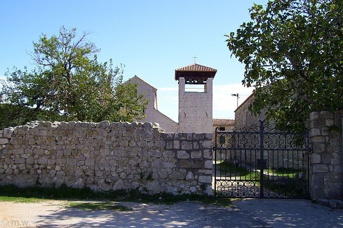 26_Supetarska_Draga_Kirche_Sv._Petar_1_2.jpg