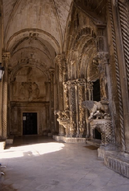 Kopie116_TROGIR-Kathedrale_Sveti_Lovro.jpg
