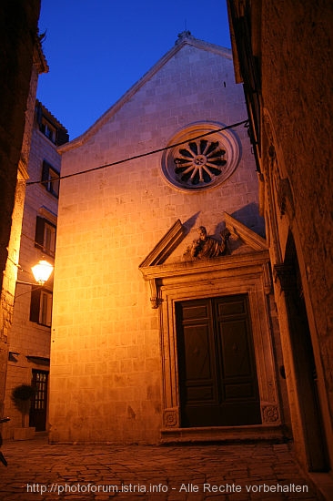 TROGIR_Kirche_Hl._Petrus_IMG_4081.jpg