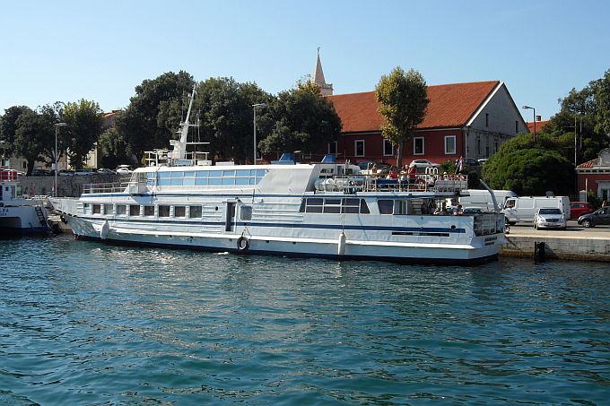 010_Hafen_Zadar_Personenschiff_Anamarija.jpg