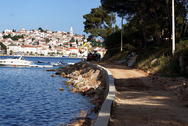 DSC07700-1.jpg
