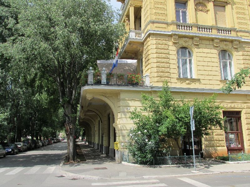 hotel_riviera_3.jpg
