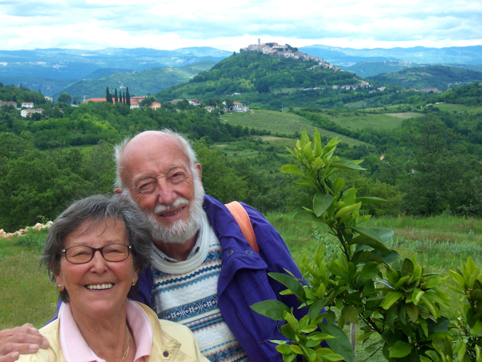 Eltern_vor_Motovun.jpg