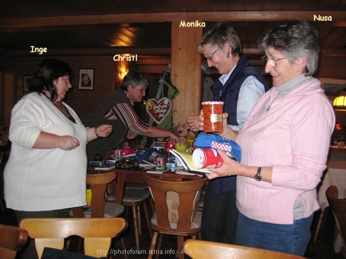 freitagabend_tombola.jpg