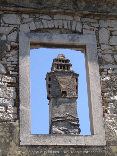 Schornstein_im_Fenster.jpg