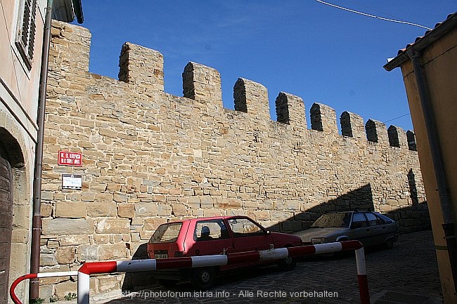 PIRAN_Stadtmauer_IMG_7431.jpg