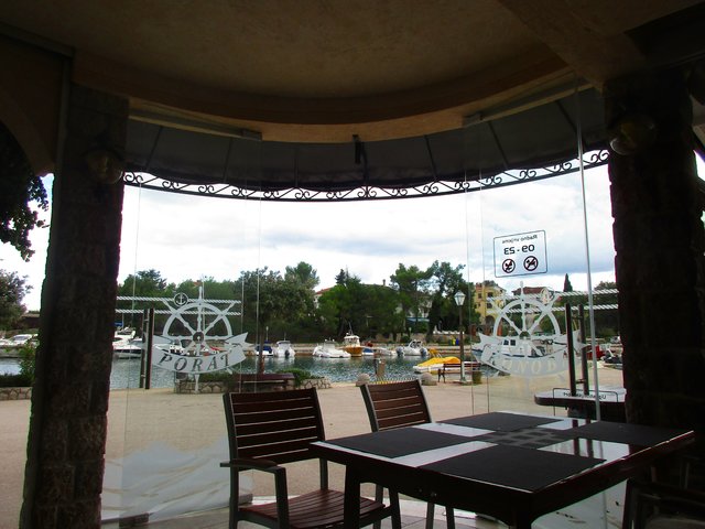 30395771er.jpg