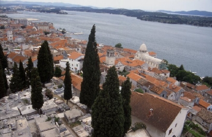 Kopie_von_u2002-074_SIBENIK.jpg