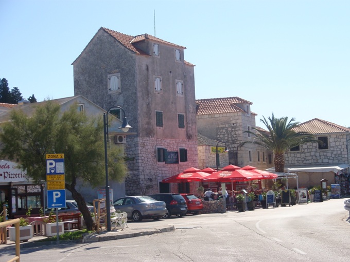 P1010266_2.jpg