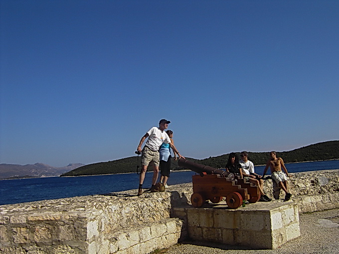 PICT0085-1.jpg