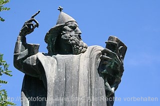 SPLIT_Denkmal_Bischof_Grgur_Ninski_IMG_0600.jpg