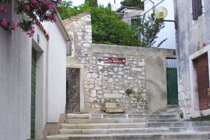 40_Weg_zur_Festung_Sv._Mihovil.jpg