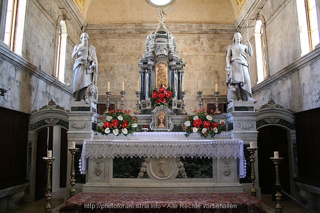 KASTEL_STAFILIC_Kirche_IMG_3796.jpg