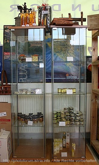 IMG_8002a.jpg