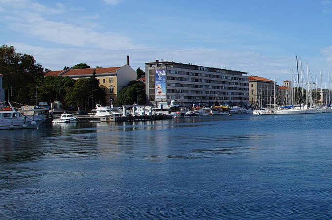 DSC07889-1_2.jpg