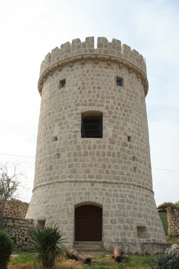 383_turm_cres.jpg