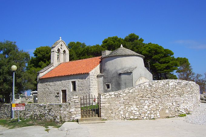 15_Savar_Kirche_Sv._Pelegrin.JPG