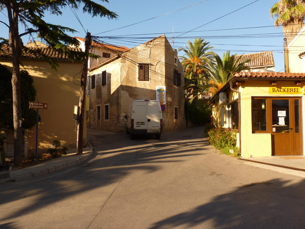 32959337vq.jpg
