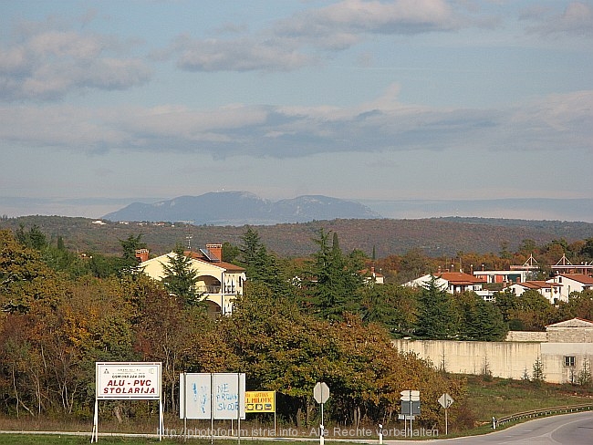 ROVINJSKO_SELO_UCKA-Blick_zum_Vojak_IMG_3661.jpg