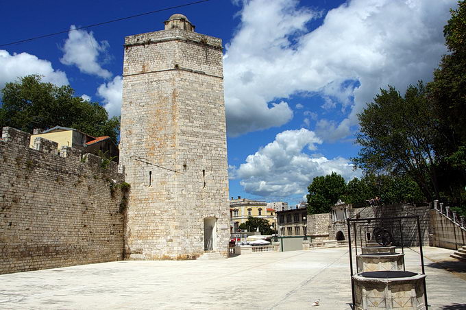 DSC01173-2.jpg