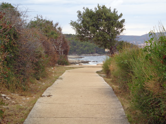 RAVNNI_-_Hauptstrand_4.jpg