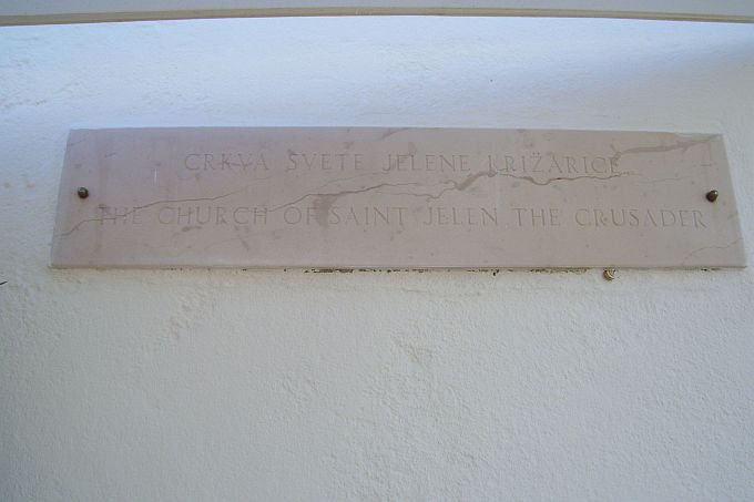 037_Inschrift_Kirche_Sv._Jelena.jpg