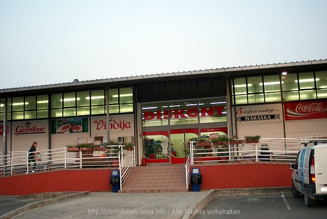 DSC00990-1.jpg