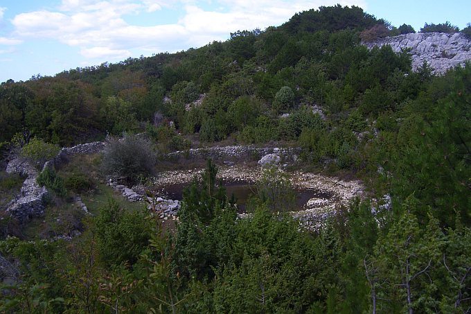 178_Wasserloch_bei_Lubenice.jpg