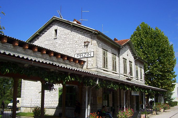 027_Bahnhof_Pazin.JPG