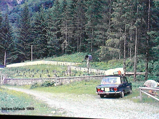 A041969Url0125.jpg