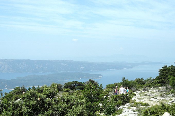 061_Wanderung_Vidova_Gora_Blick_auf_Hvar_und_Vis.jpg