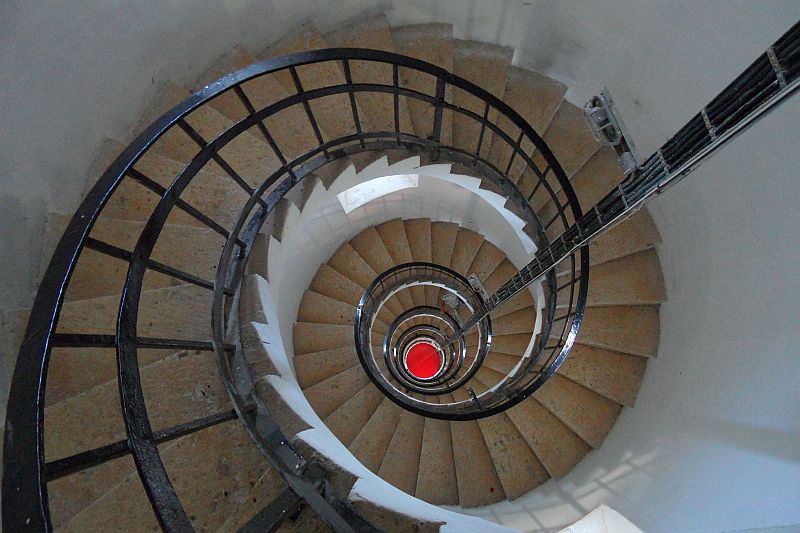 120_Wendeltreppe_im_Leuchtturm.jpg